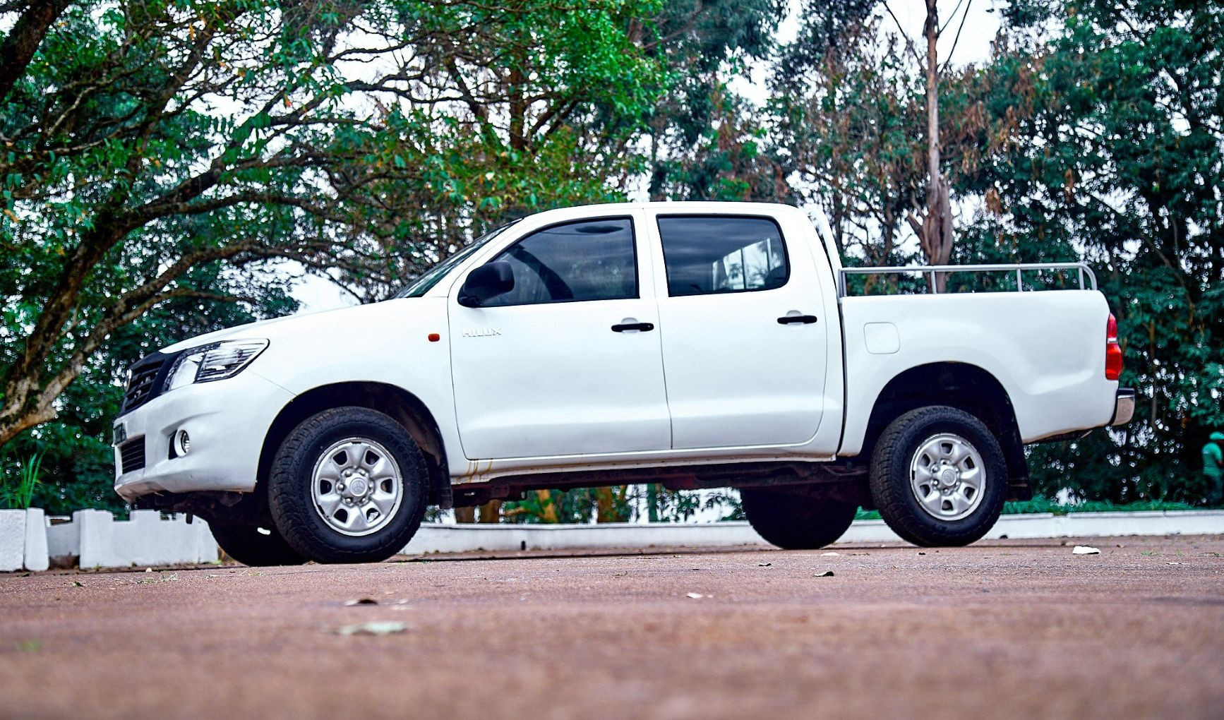 TOYOTA HILUX 2015 (CAMI) - Image 4