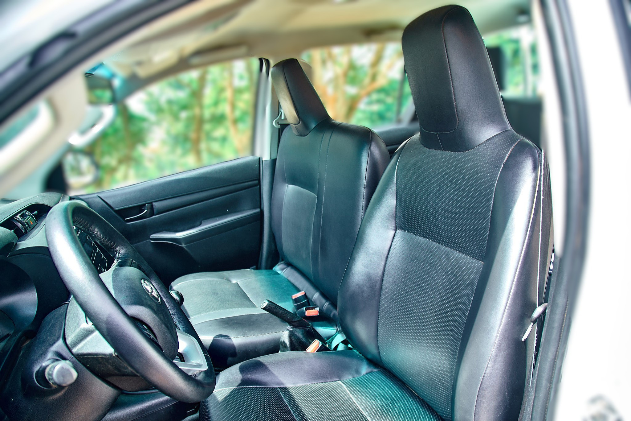 TOYOTA HILUX 2020 (CAMI) - Image 6